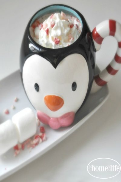 homemade peppermint white mocha via firsthomelovelife.com