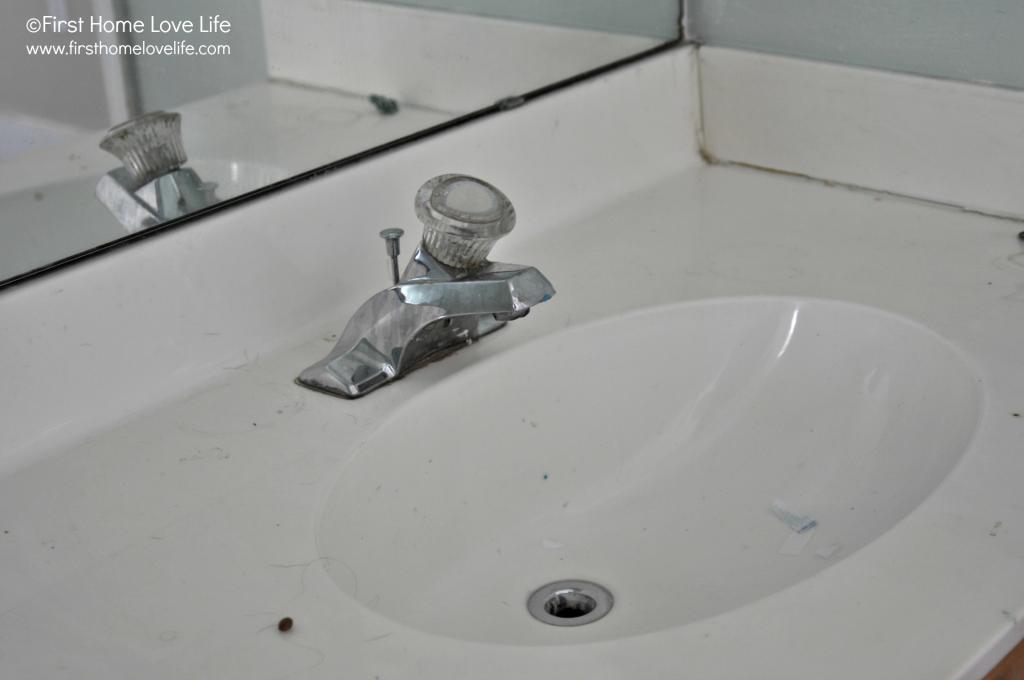photo oldfaucet_zpsf4b7e8de.jpg