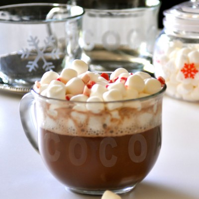 Easy DIY Etched Glass Holiday Hot Cocoa Mugs