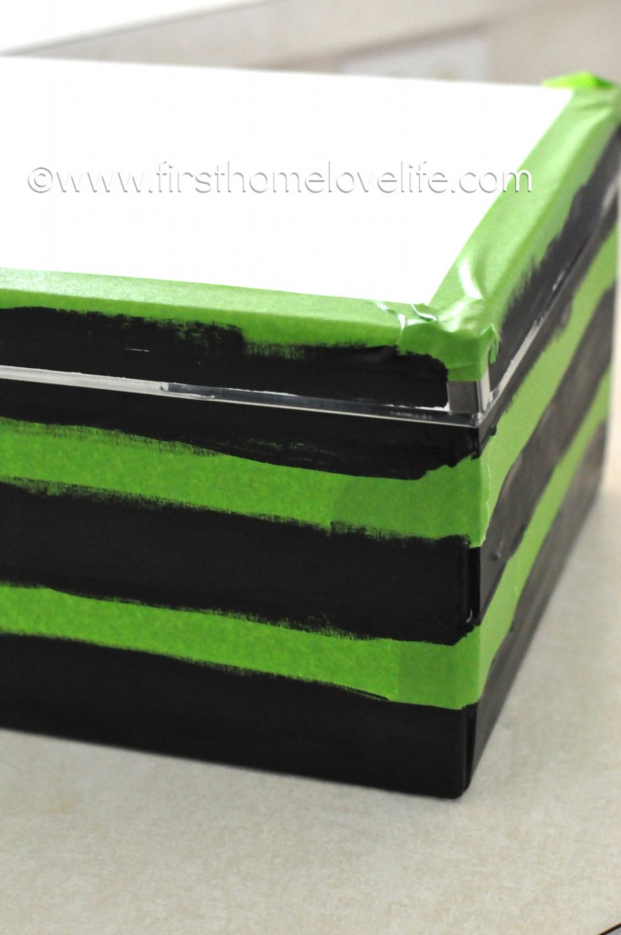 Kate Spade inspired storage boxes to hide away all of those loose office items!