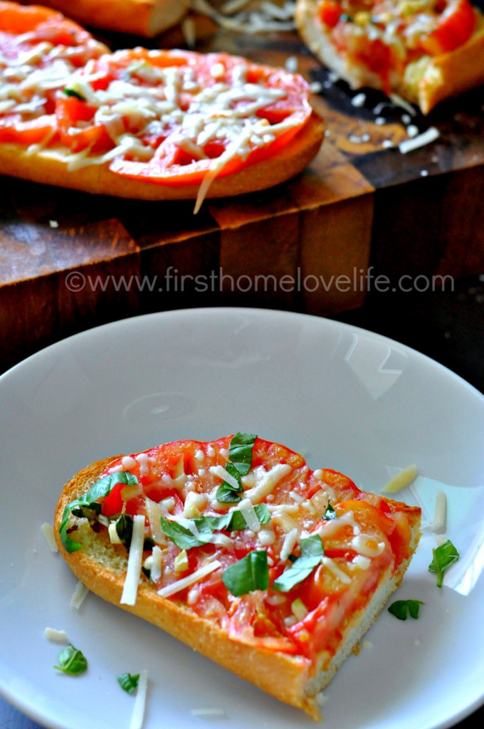 This Bahama Breeze inspired cuban bread with tomatoes recipe tastes just like the restaurants version! You'll be making it over and over again at home!