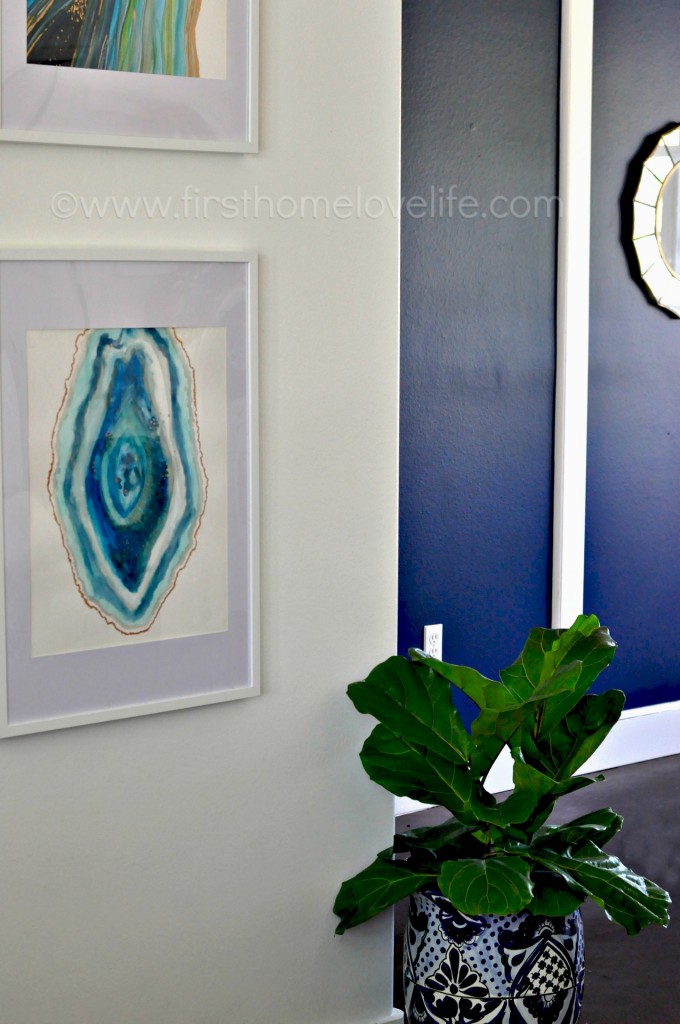Can't find art you love to buy for your home? Create your own and hang it proudly! This DIY Agate Watercolor Artwork is one of a kind and pretty easy to do!