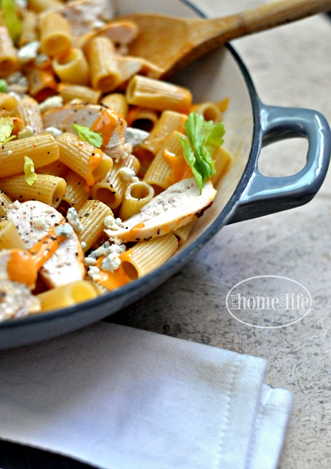 buffalo chicken pasta recipe via firsthomelovelife.com