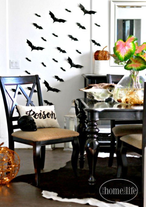 halloween-dining-room-decor-via-firsthomelovelife-com