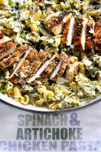 this creamy spinach artichoke chicken pasta recipe is so delicious and easy to make via firsthomelovelife.com