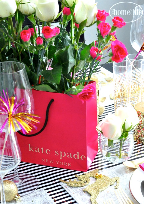 shopping-bag-floral-arrangement-kate-spade-shopping-bag-via-firsthomelovelife-com