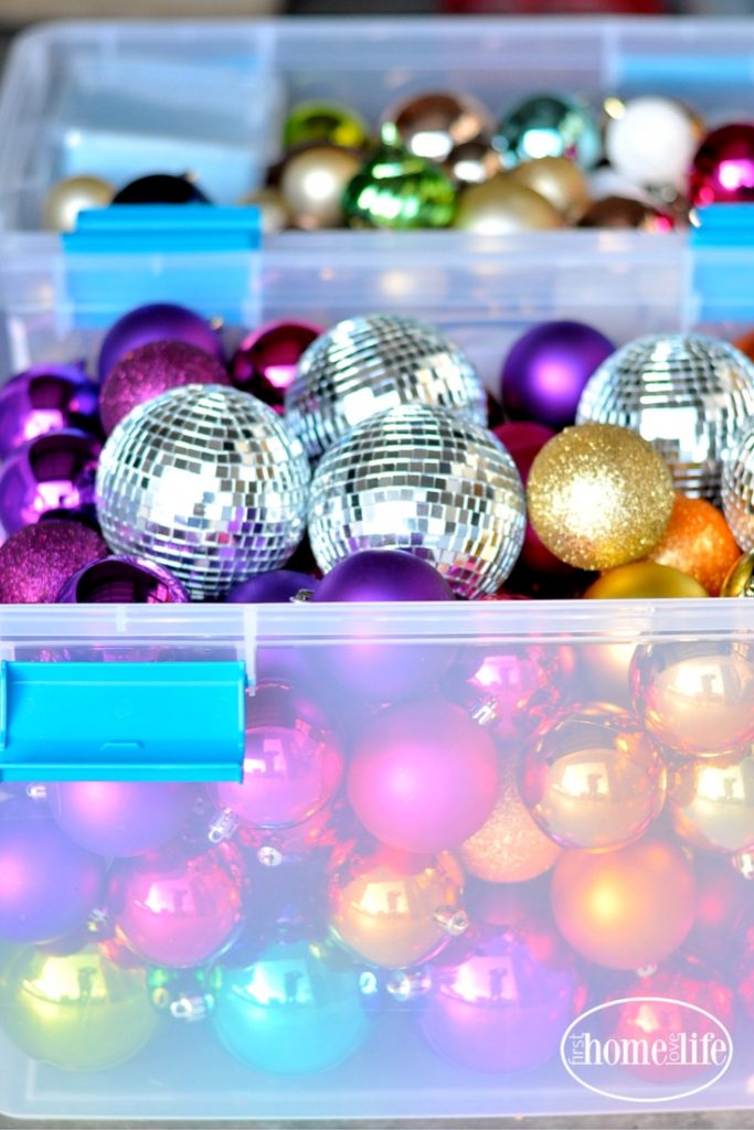 Christmas storage solutions - how to organize your Christmas ornaments via firsthomelovelife.com