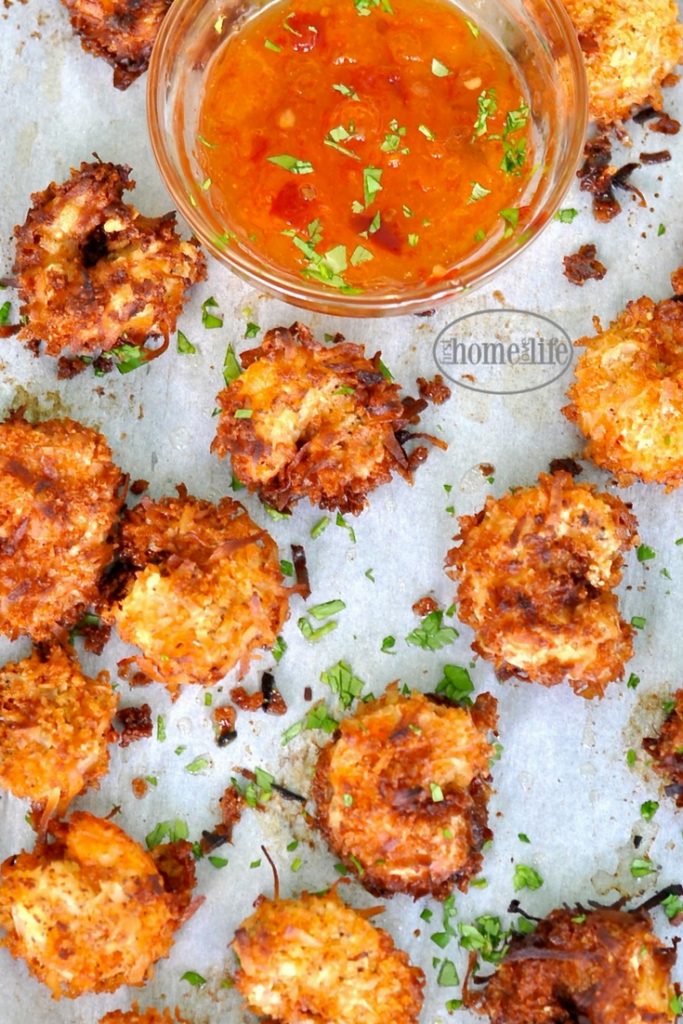 Coconut fried shrimp recipe with the perfect sweet and spicy chili apricot dipping sauce via firsthomelovelife.com