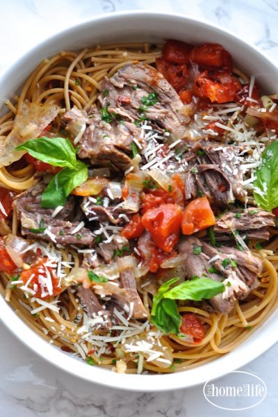 italian style pot roast with spaghetti is an easy meal that feeds a lot of people for very little money! via firsthomelovelife.com