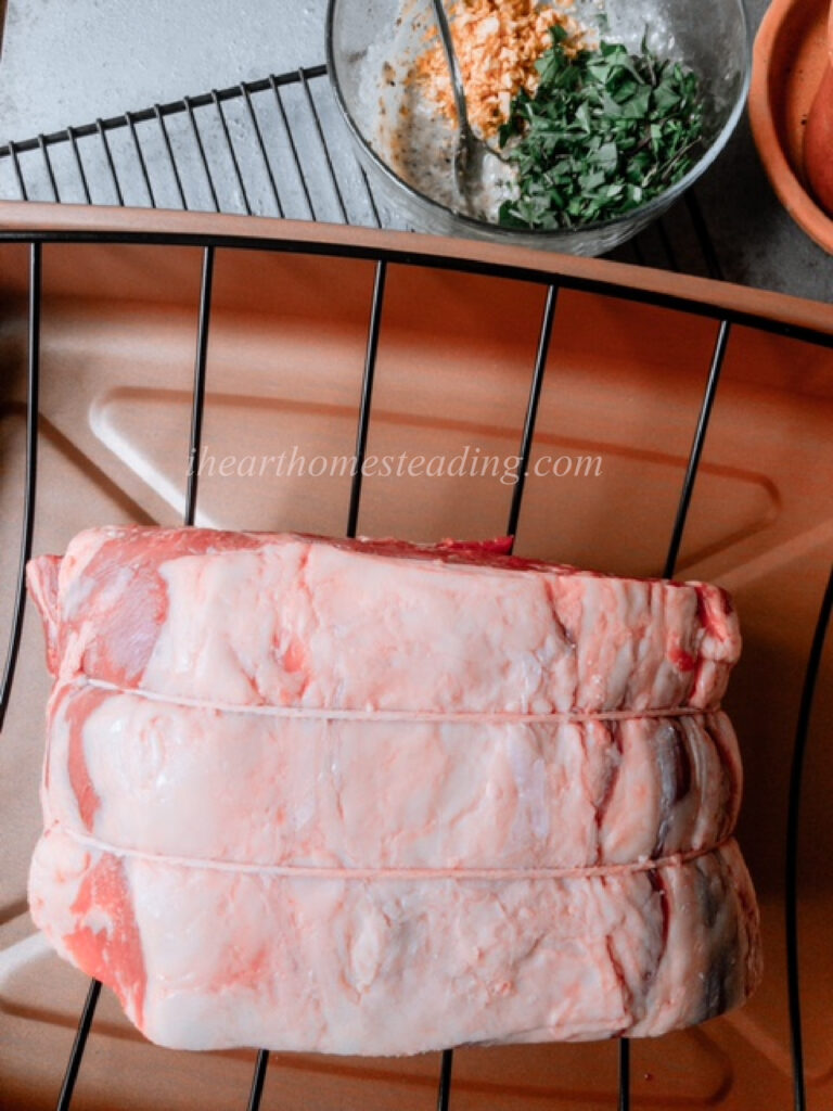 https://www.firsthomelovelife.com/wp-content/uploads/2020/11/how-to-make-prime-rib-1-768x1024.jpg